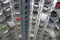 开云官网-好厚米水晶门前背水一战，强势开团反被狼队0换5