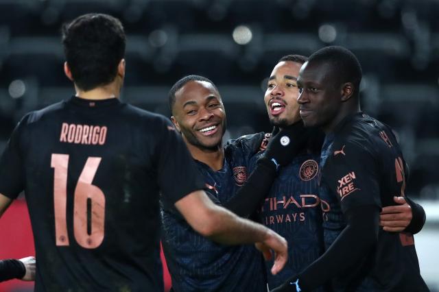 瓜帅自豪史无前例15连胜 英媒再炒曼城“全冠王”