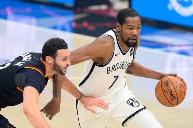 开云体育-阶段性MVP投票:杜兰特碾压领跑 詹约分列二三位