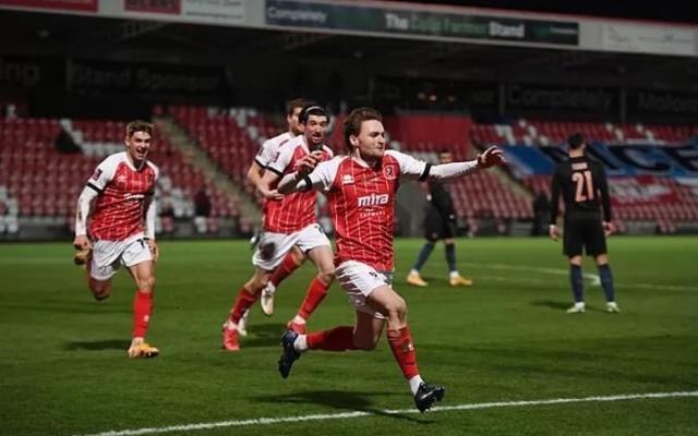 开云APP-曼城10分钟3球逆转英乙队 瓜帅:没轻敌,实力碾压